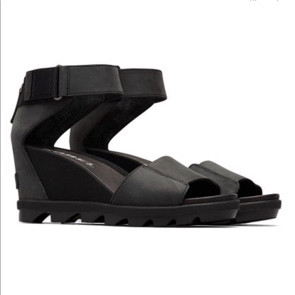 Black Sorel Joanie II platform wedge sandals Velcro strap 7.5 8 38.5 excellent